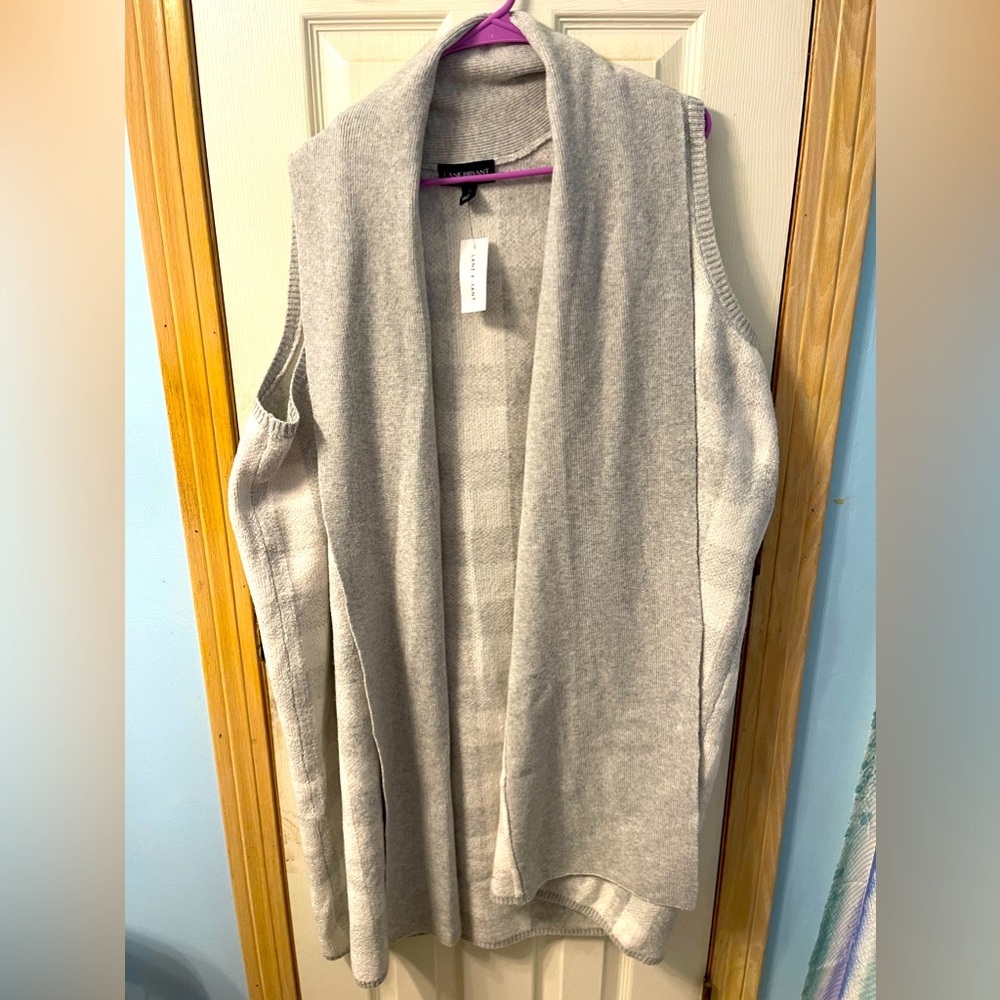 NWT 22-24 Lane Bryant gray and white sweater duster